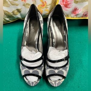 Coach Signature Black and white Patterned Heels